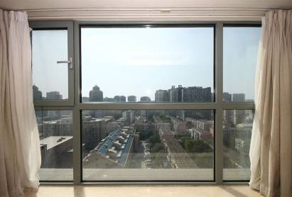 Rich and Young Seasons Park Hotel